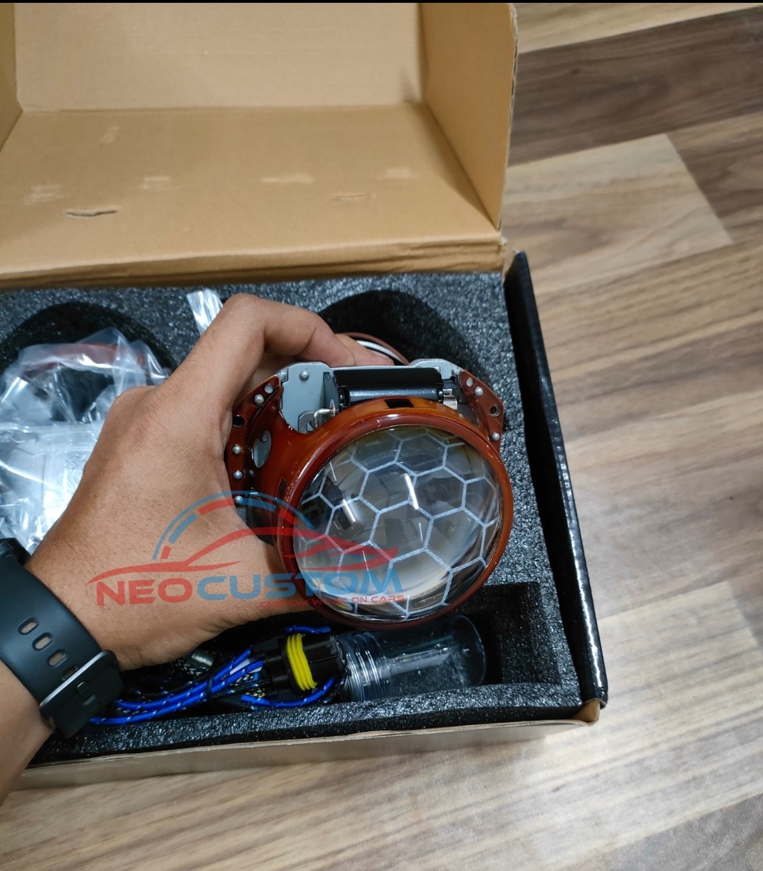 Autoki Honeycomb Projector With bulb (King Lion HD Lens)